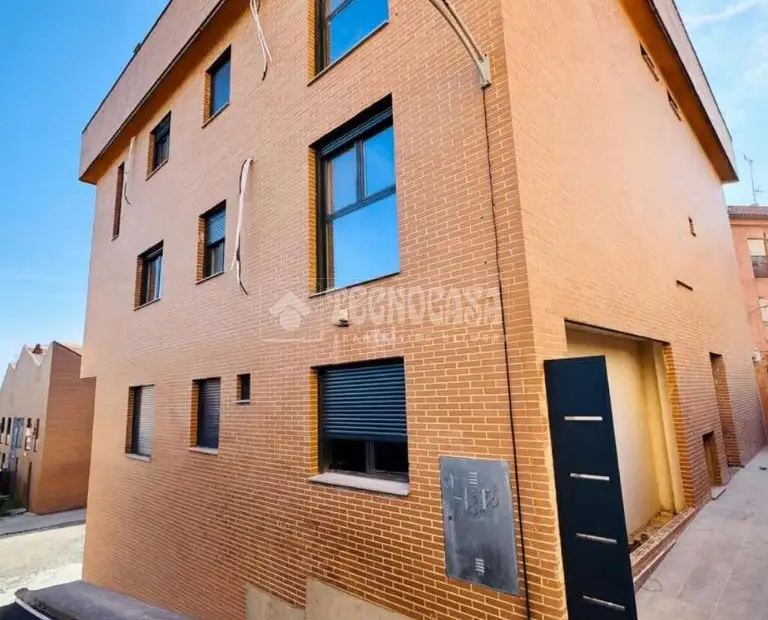Piso en venta en Toledo - Avenida De Europa - San Antón - Plaza De Toros, Plaza De Toros, 236.900 €, 72 m2, ref. 621317 en Toledo