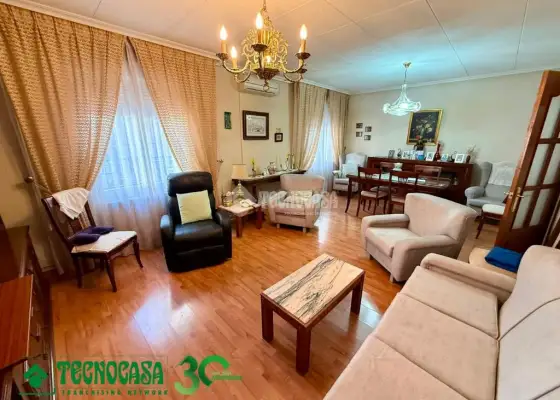 Piso en venta en Toledo - Santa Barbara, Santa Bárbara, 180.000 €, 110 m2, ref. 665736 en Toledo