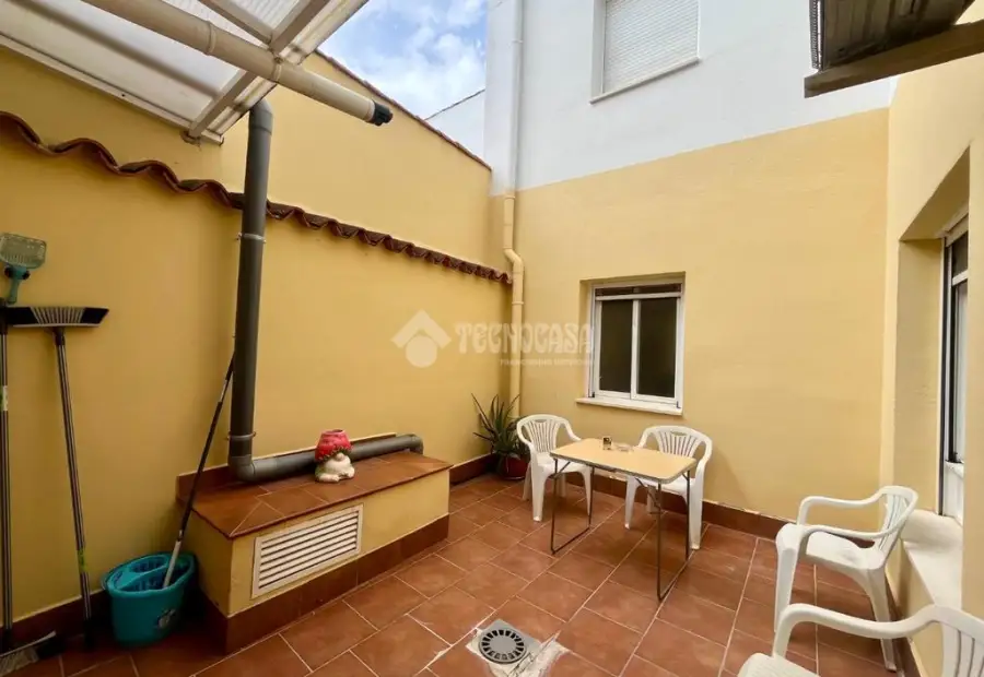 Piso en venta en Valdepeñas - Valdepeñas, 90.000 €, 90 m2, ref. 654502 en Valdepeñas