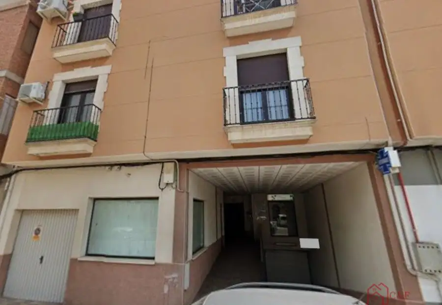 Piso en venta en Villarrubia De Los Ojos, Paseo Del Cordón, de 85 m2 con 2 dormitorios, 2 baños, plaza de garaje y balcón por 69.000 €, Ref. 0458 en Villarrubia de los Ojos