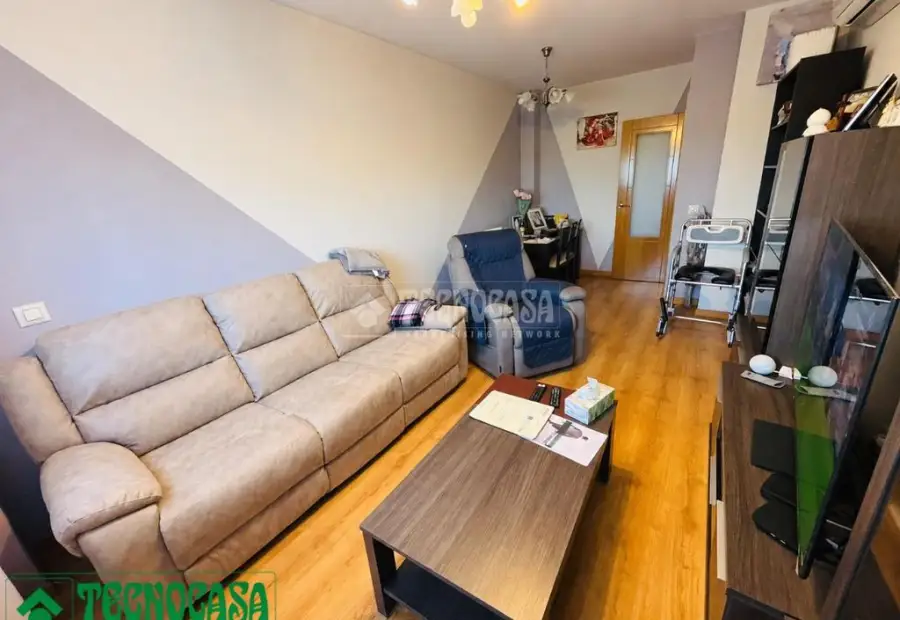 Piso en venta en Villaseca De La Sagra - Villaseca De La Sagra, 180.000 €, 131 m2, ref. 658694 en Villaseca de la Sagra