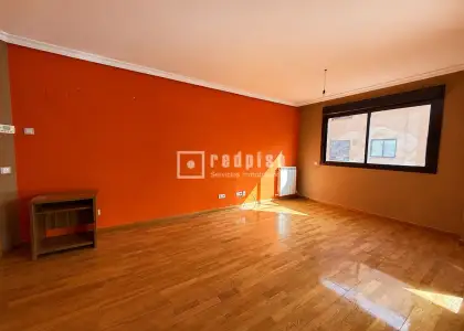 Piso en venta en Yebes, Guadalajara en Yebes