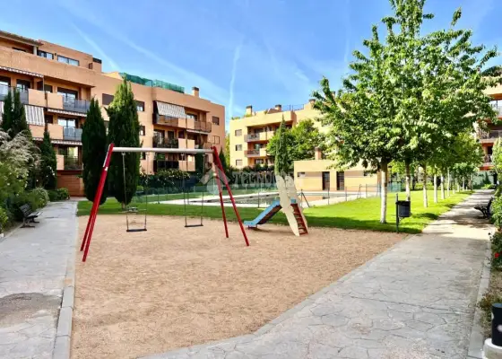 Piso en venta en Yebes - Valdeluz - Yebes - Valdeluz, 319.900 €, 178 m2, ref. 662647 en Yebes