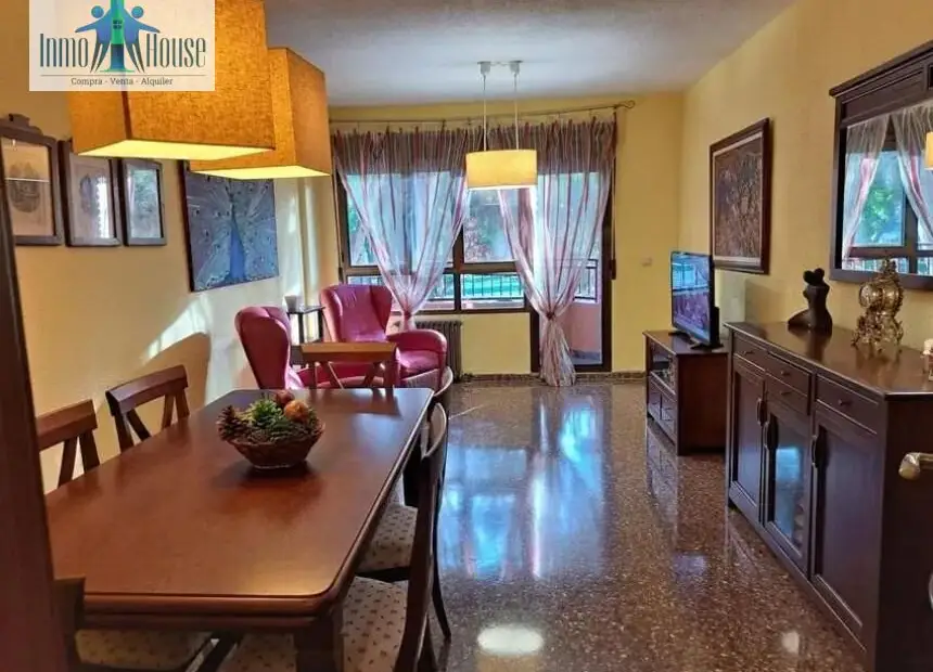 Piso en venta en zona estacion en Albacete