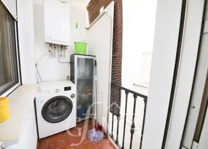 Piso reformado de dos dormitorios con garaje en pleno centro de Tomelloso en Tomelloso
