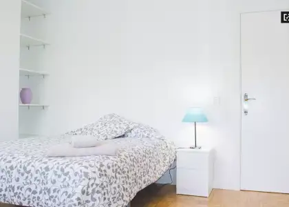 Preciosa habitación en piso compartido en Imperial en Madrid