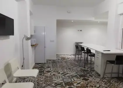 Se alquila habitación en apartamento de 4 dormitorios en Salamanca en Salamanca