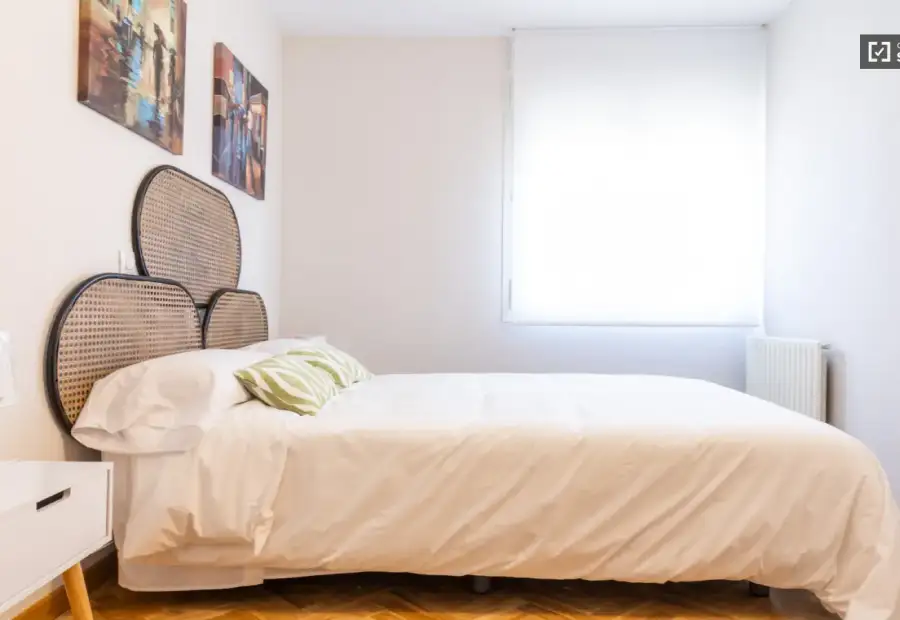 Se alquila habitación en piso compartido de 3 habitaciones en Madrid en Madrid