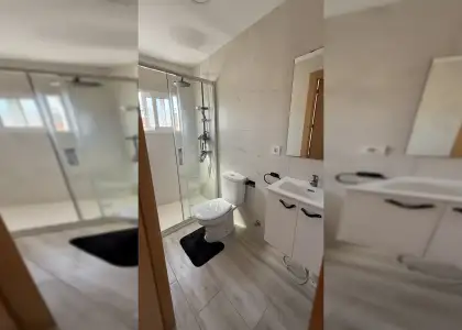 Se alquila habitación en piso compartido de 3 habitaciones en Murcia solo para estudiantes. en Murcia