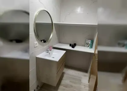 Se alquila habitación en piso compartido de 3 habitaciones en Murcia solo para estudiantes. en Murcia