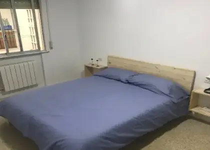 Se alquila habitación en piso compartido de 3 habitaciones en Salamanca, gastos incluidos en Salamanca