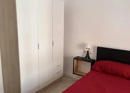Se alquila habitación en piso compartido de 3 habitaciones en Salamanca, gastos incluidos en Salamanca