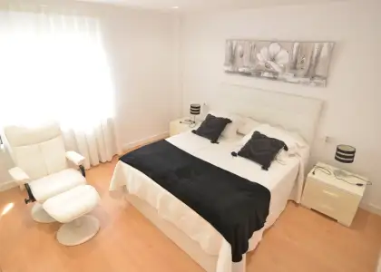 Se alquila habitación en piso compartido de 3 habitaciones en Santander. en Santander