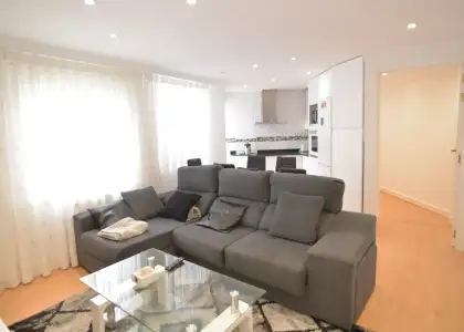 Se alquila habitación en piso compartido de 3 habitaciones en Santander. en Santander