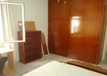 Se alquila habitación en piso compartido de 4 habitaciones en Ciudad Jardín en Córdoba