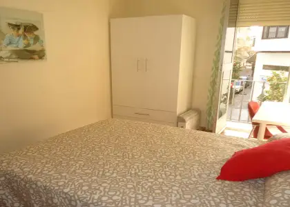 Se alquila habitación en piso compartido de 4 habitaciones en Ciudad Jardín en Córdoba