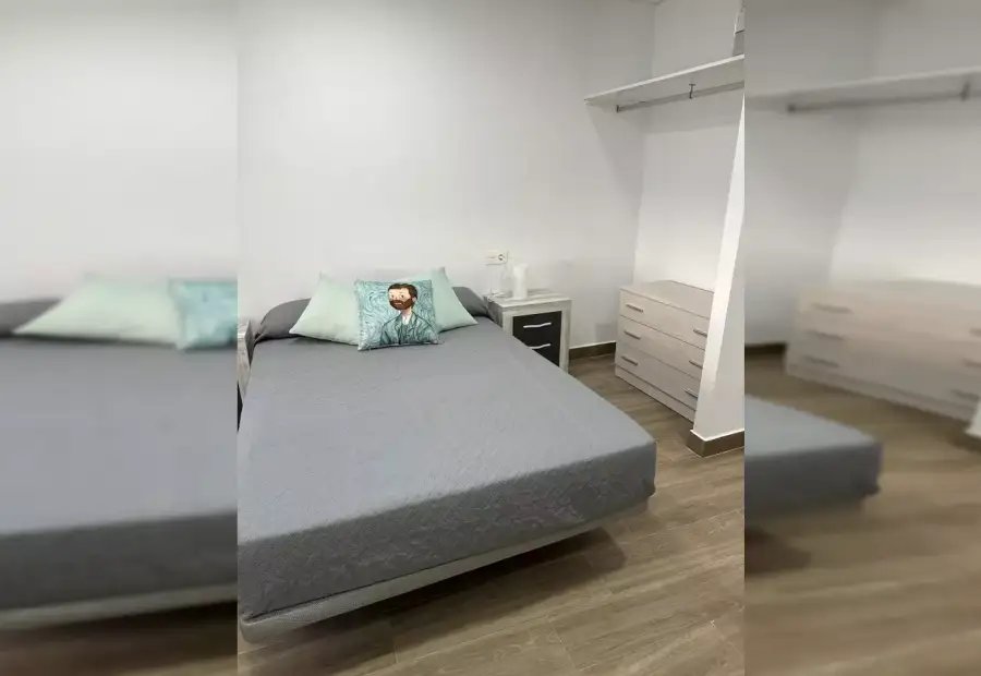 Se alquila habitación en piso compartido de 4 habitaciones en Murcia, todos los gastos incluidos. en Murcia