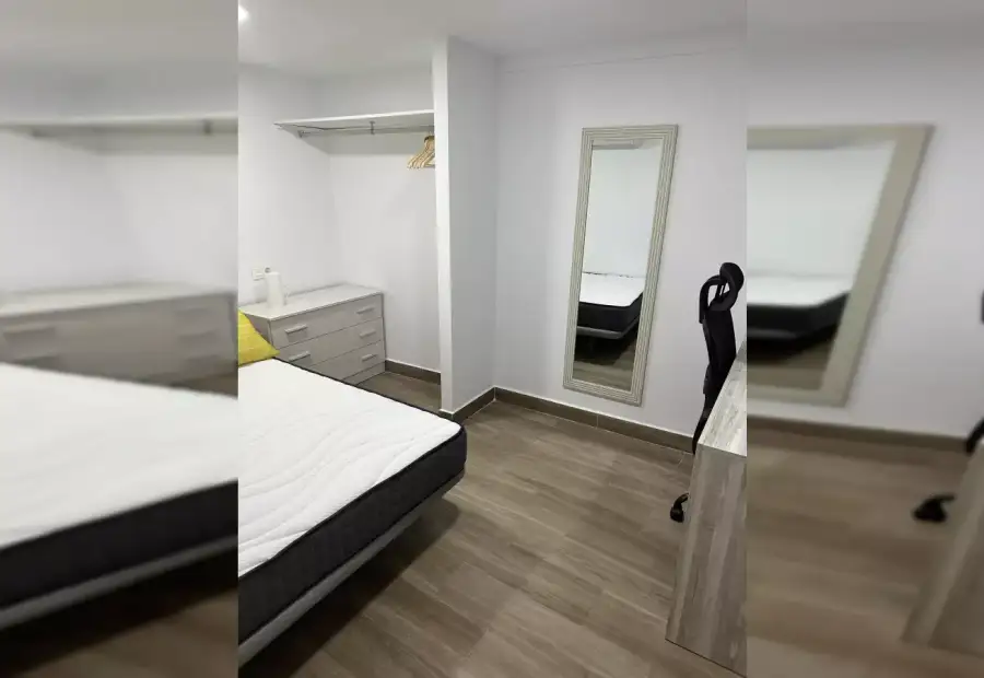 Se alquila habitación en piso compartido de 4 habitaciones en Murcia, todos los gastos incluidos. en Murcia