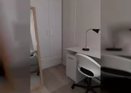 Se alquila habitación en piso compartido de 4 habitaciones en Zaragoza, solo chicas en Zaragoza
