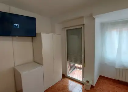 Se alquila habitación en piso compartido de 4 habitaciones en Zaragoza, solo estudiantes en Zaragoza