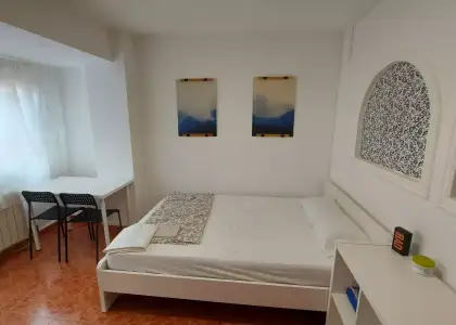 Se alquila habitación en piso compartido de 4 habitaciones en Zaragoza, solo estudiantes en Zaragoza