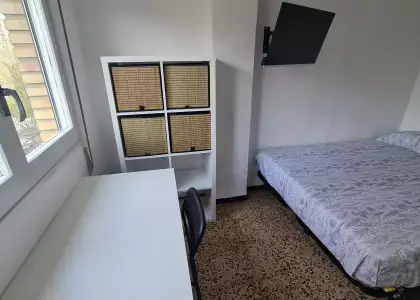 Se alquila habitación en piso compartido de 4 habitaciones en Zaragoza, solo estudiantes en Zaragoza