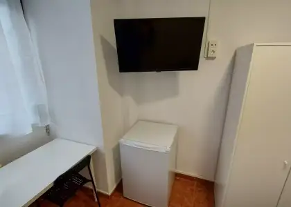 Se alquila habitación en piso compartido de 4 habitaciones en Zaragoza, solo estudiantes en Zaragoza