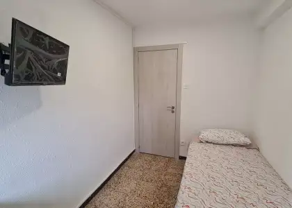 Se alquila habitación en piso compartido de 4 habitaciones en Zaragoza, solo estudiantes en Zaragoza