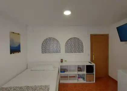 Se alquila habitación en piso compartido de 4 habitaciones en Zaragoza, solo estudiantes en Zaragoza