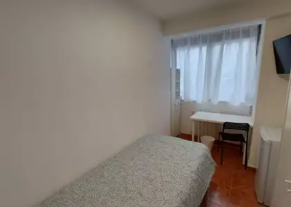 Se alquila habitación en piso compartido de 4 habitaciones en Zaragoza, solo estudiantes en Zaragoza