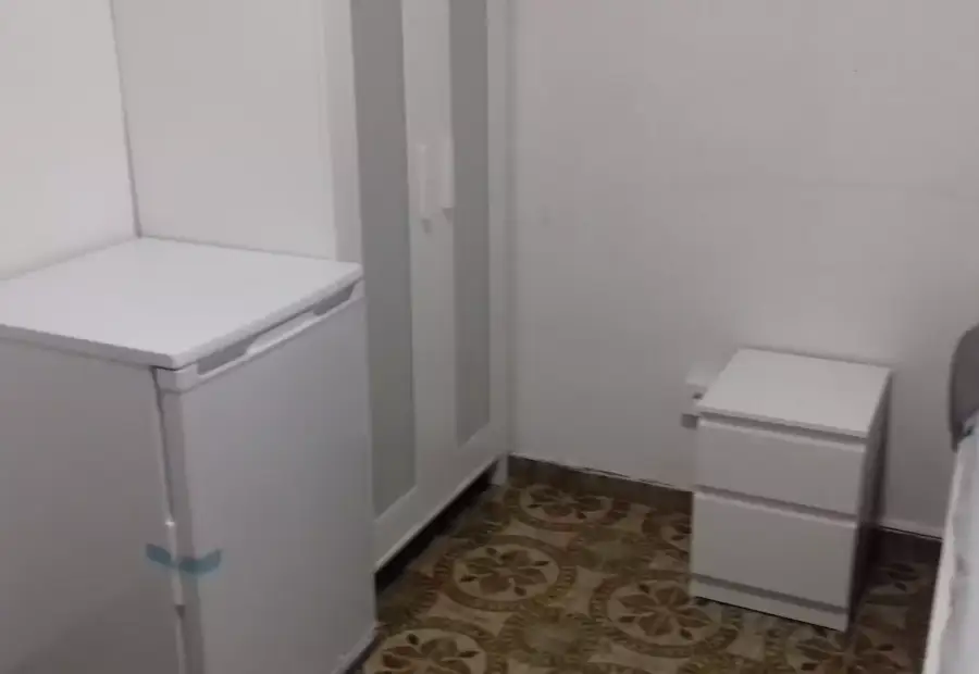 Se alquila habitación en piso compartido de 4 habitaciones en Zaragoza, solo estudiantes en Zaragoza