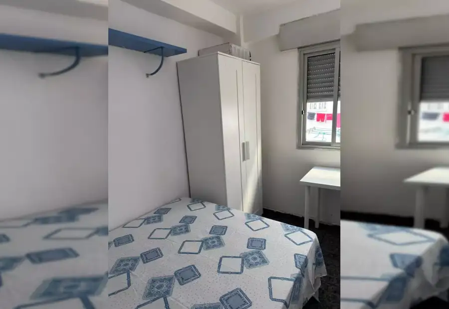 Se alquila habitación en piso compartido de 4 habitaciones en Zaragoza, solo estudiantes en Zaragoza