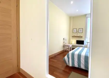 Se alquila habitación en piso compartido de 5 habitaciones en Basurtu, gastos incluidos. en Bilbao