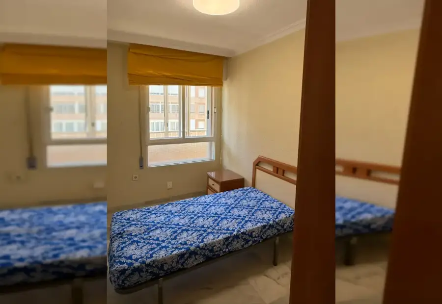 Se alquila habitación en piso compartido de 5 habitaciones en Pulpí, gastos incluidos en Almería