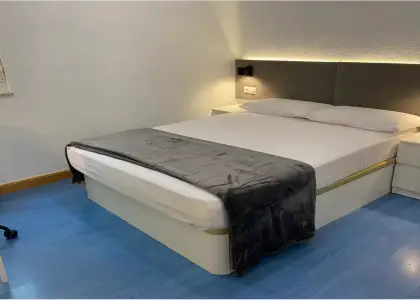 Se alquila habitación en piso compartido de 5 habitaciones en Salamanca en Salamanca