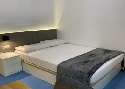 Se alquila habitación en piso compartido de 5 habitaciones en Salamanca en Salamanca