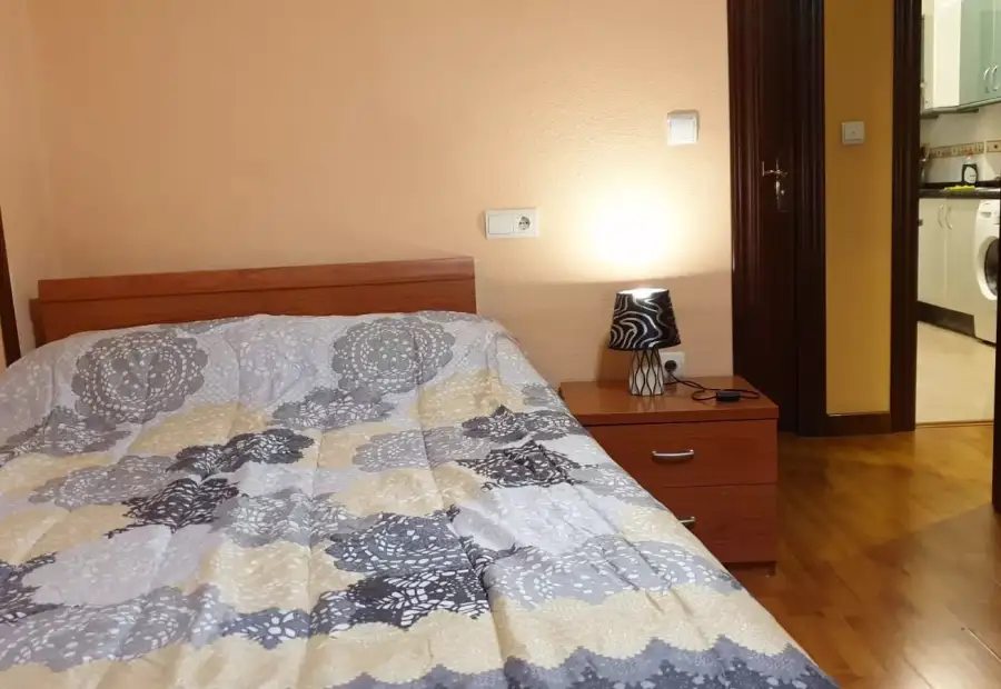 Se alquila habitación en piso compartido de 5 habitaciones en Salamanca en Salamanca
