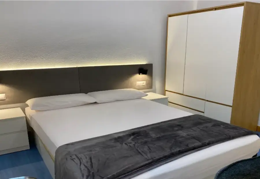 Se alquila habitación en piso compartido de 5 habitaciones en Salamanca en Salamanca