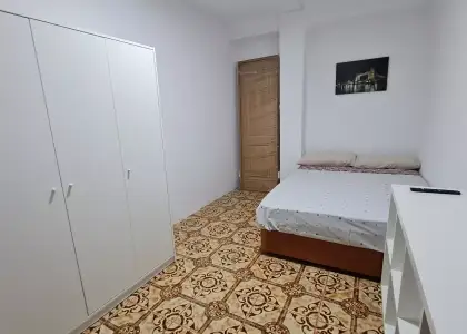 Se alquila habitación en piso compartido de 5 habitaciones en Zaragoza, solo estudiantes en Zaragoza