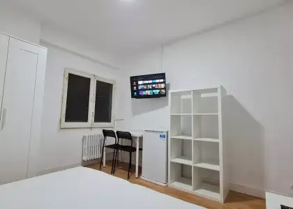 Se alquila habitación en piso compartido de 5 habitaciones en Zaragoza, solo estudiantes en Zaragoza
