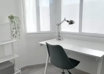 Se alquila habitación en piso compartido de 6 habitaciones en Murcia, no se admiten parejas. en Murcia