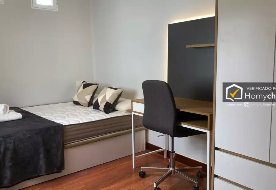 Se alquila habitación en piso compartido de 6 habitaciones en Salamanca en Salamanca