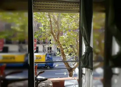 Se alquila habitación en piso compartido de 7 habitaciones en Gaztambide en Madrid