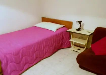 Se alquila habitación en piso compartido de 7 habitaciones en Gaztambide en Madrid