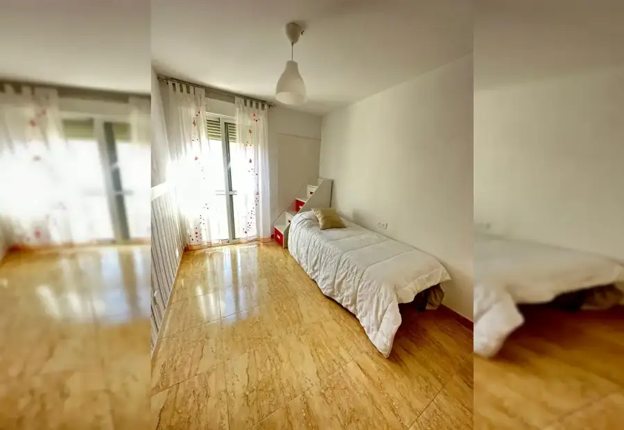 Se alquila habitación en piso compartido en Almería en Almería