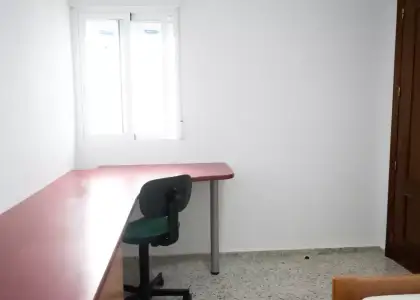 Se alquila habitación en piso compartido en Córdoba en Córdoba