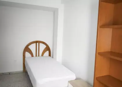 Se alquila habitación en piso compartido en Córdoba en Córdoba