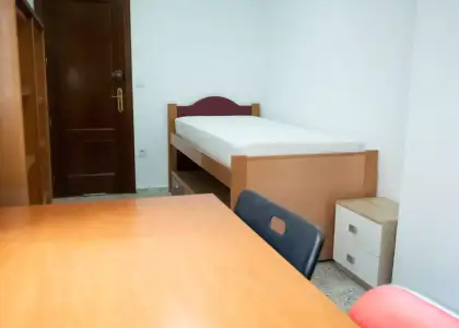 Se alquila habitación en piso compartido en Córdoba en Córdoba
