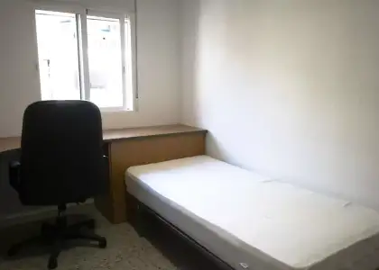 Se alquila habitación en piso compartido en Córdoba en Córdoba