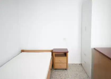 Se alquila habitación en piso compartido en Córdoba en Córdoba